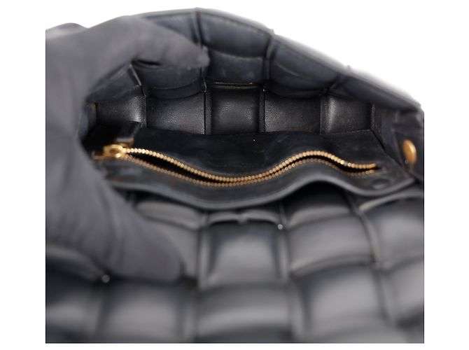Bottega Veneta Borsa a tracolla Cassette Small imbottita Nera - vista 11
