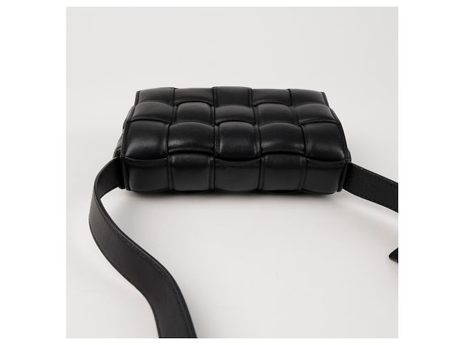 Bottega Veneta Borsa a tracolla Cassette Small imbottita Nera - vista 3