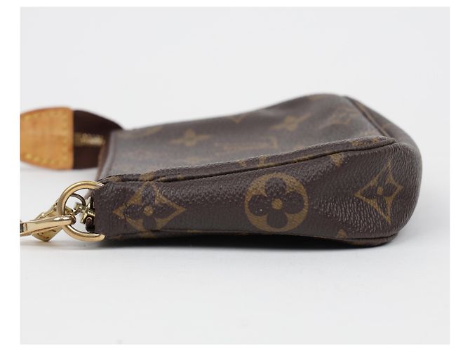 Louis Vuitton Mini Monogram Canvas Pouch - Ansicht 3