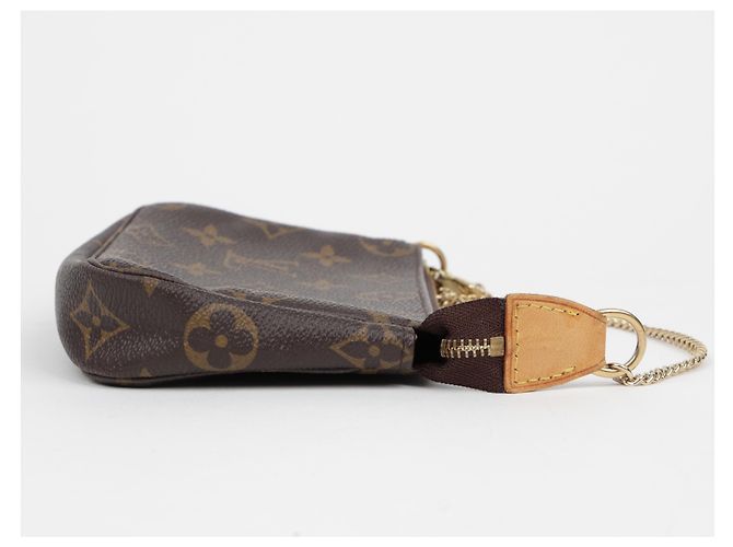 Louis Vuitton Mini Monogram Canvas Pouch - Ansicht 5