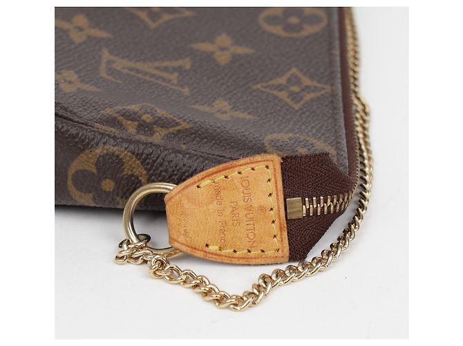 Louis Vuitton Mini Monogram Canvas Pouch - Ansicht 6