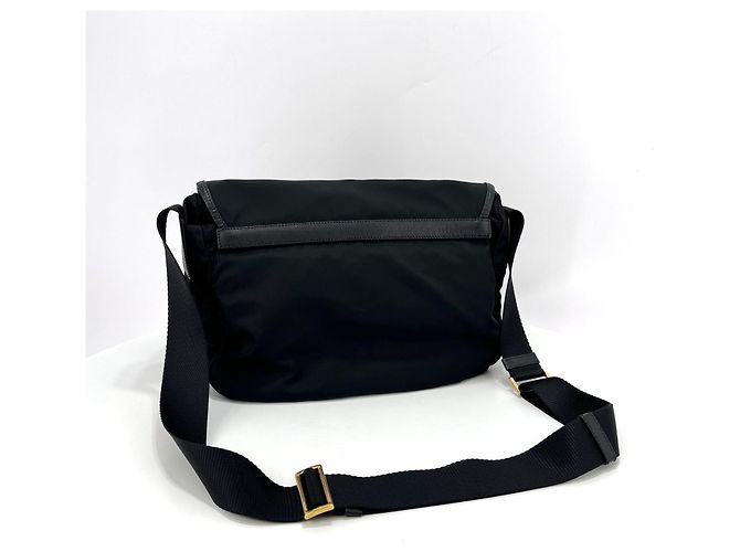 Prada Borsa Messenger Crossbody in Nylon con Logo Triangle Nero - vista 4