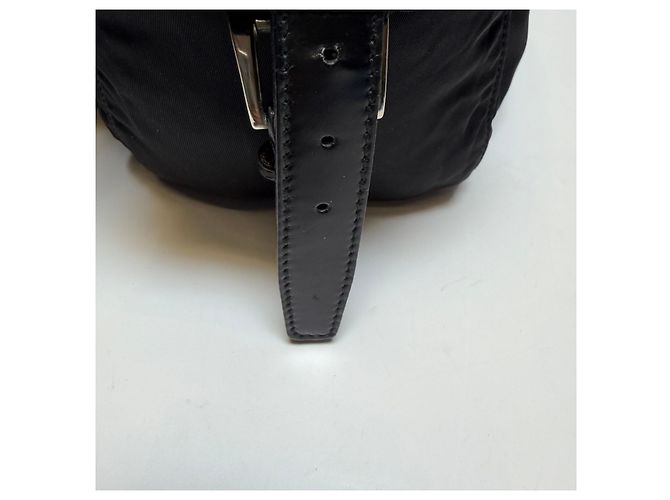 Prada Medium Nylon Rucksack Schwarz - Ansicht 11