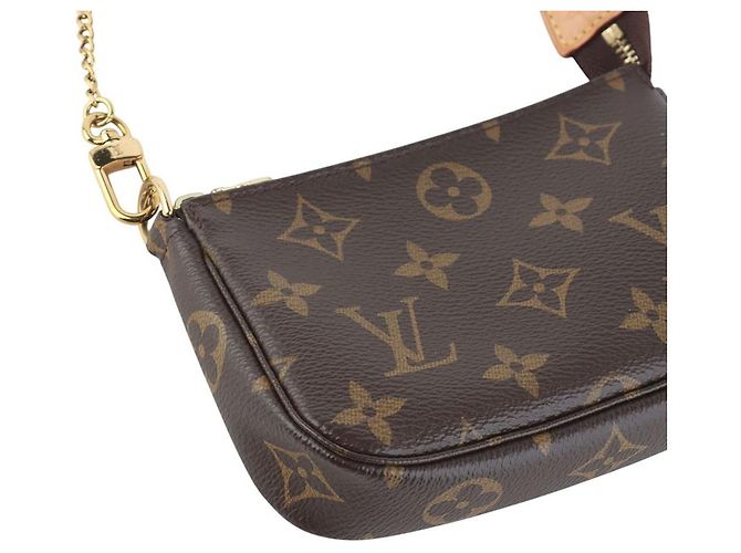Louis Vuitton Mini Pochette Accessoires Clutch - vista 5