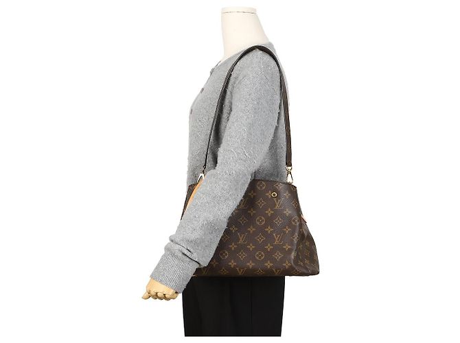 Louis Vuitton Borsa Tote Montagne MM Monogram Canvas - vista 13