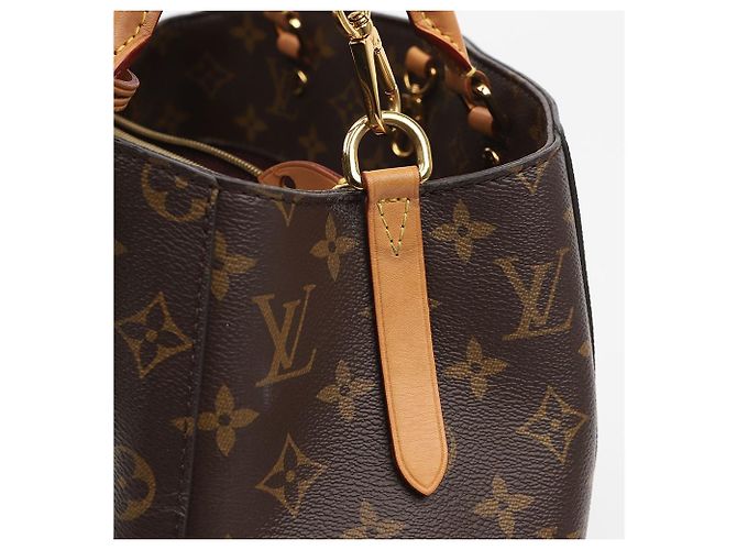 Louis Vuitton Borsa Tote Montagne MM Monogram Canvas - vista 6