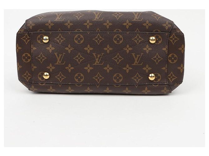 Louis Vuitton Borsa Tote Montagne MM Monogram Canvas - vista 8