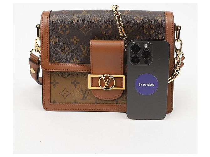 Louis Vuitton Borsa a tracolla Dauphine MM Monogram Reverse Canvas - vista 13