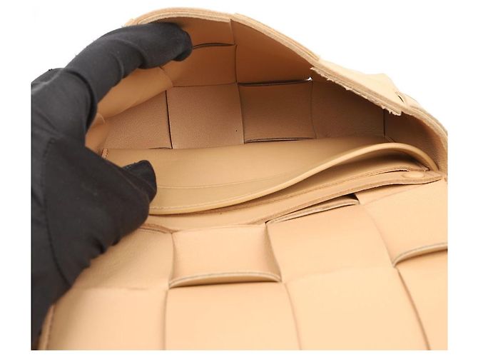 Bottega Veneta Cassette Intrecciato Gürteltasche - Ansicht 10