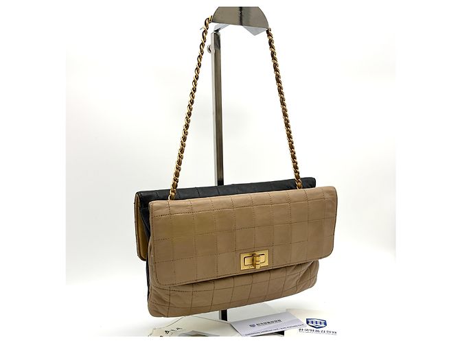 Chanel Vintage Two-Tone Chain Flap Shoulder Bag - Ansicht 3