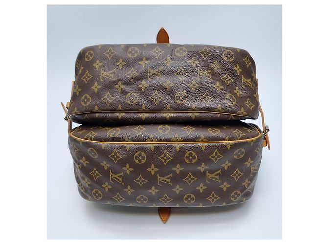 Louis Vuitton Borsa a tracolla Monogram Saumur - vista 15