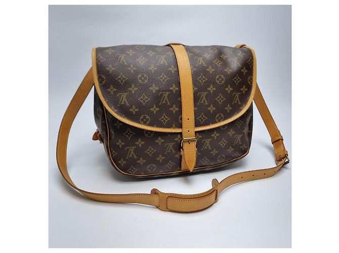 Louis Vuitton Borsa a tracolla Monogram Saumur - vista 3