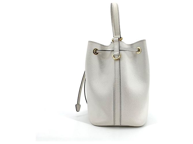 Prada Saffiano Bucket Bag mit Dreieckslogo - Ansicht 11