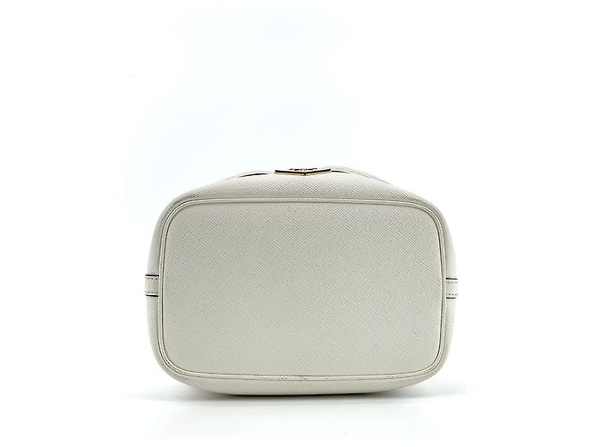 Prada Saffiano Bucket Bag mit Dreieckslogo - Ansicht 6