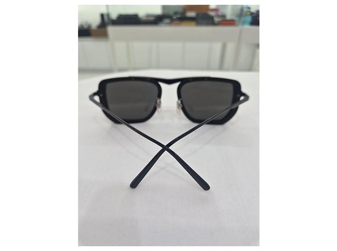 Louis Vuitton Flight Metal Square Sunglasses Deep Black - view 14