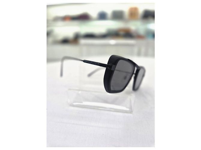 Louis Vuitton Flight Metal Square Sunglasses Deep Black - view 4