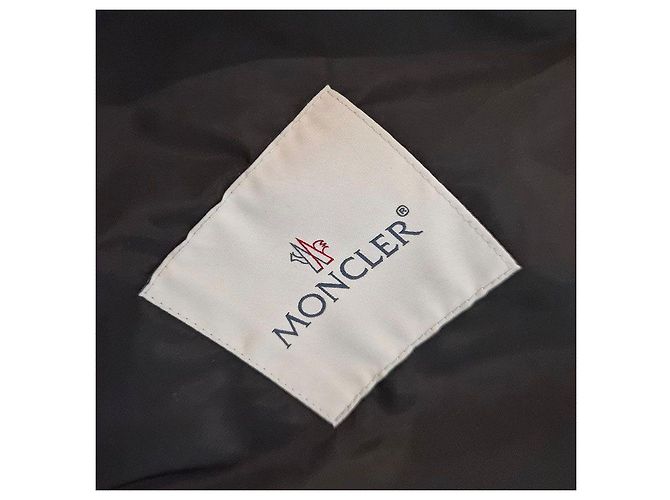 Moncler Windbreaker Jacke mit Kapuze - Ansicht 7