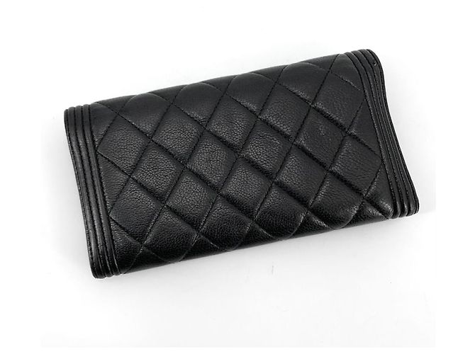 Chanel Boy Long Wallet mit Klappe aus Kalbsleder - Ansicht 4