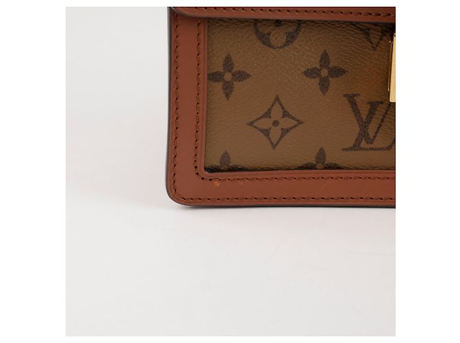 Louis Vuitton Borsa a tracolla Dolphin in Monogram Reverse Canvas - vista 3