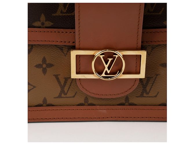Louis Vuitton Borsa a tracolla Dolphin in Monogram Reverse Canvas - vista 4