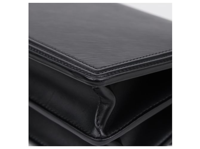 Louis Vuitton Borsa a tracolla Dauphine MM in pelle Epi Nera - vista 13