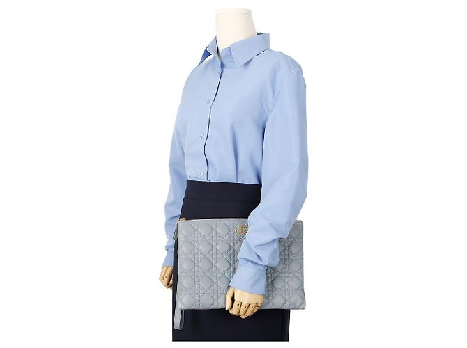 Dior Pouch Carlo Suppl Cannage Large Cloud Blue - vista 10
