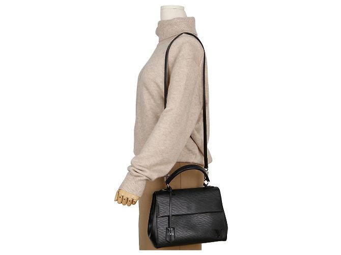 Louis Vuitton mala de ombro Cluny BB - vista 14
