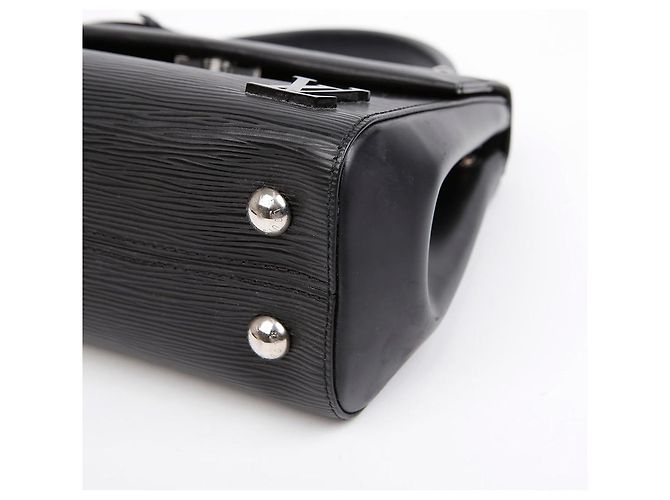 Louis Vuitton mala de ombro Cluny BB - vista 8