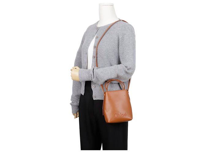 Chloé Micro Tote Bag Braun mit besticktem Logo - Ansicht 13