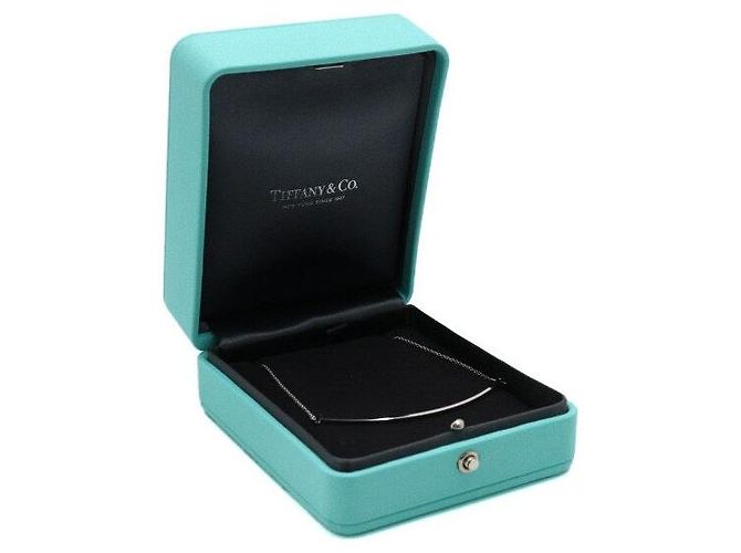 Tiffany & Co Collana con pendente Large Smile in oro bianco - vista 7