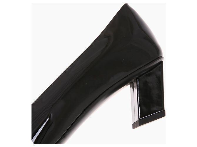 Roger Vivier Décolleté Bell Vivier Black Heel Pumps - vista 9