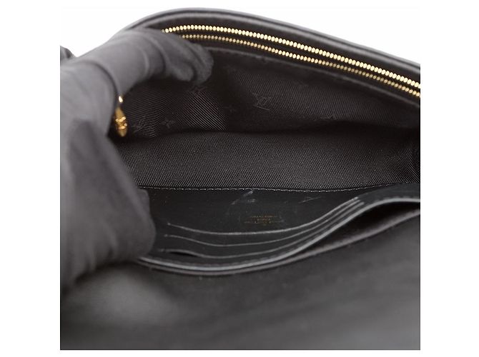 Louis Vuitton Portafoglio Bubblegram con tracolla Black - vista 7
