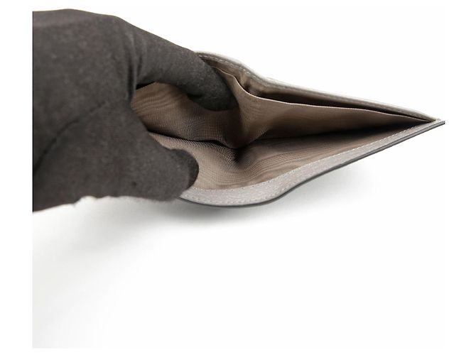 Gucci Bifold Wallet - view 8