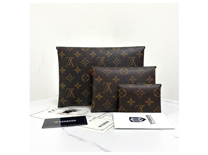 Louis Vuitton Pouch Monogram Kirigami - vista 4