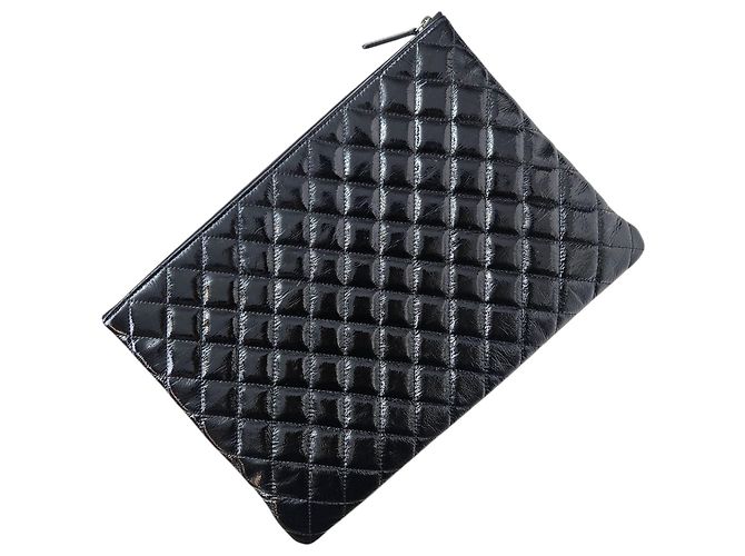 Clutch Chanel 19 in vernice marrone - vista 4