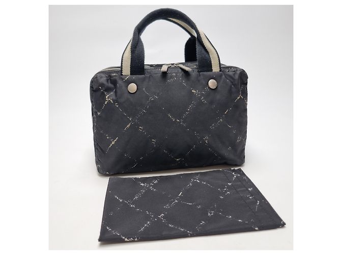 Chanel Vecchia Borsa Tote da Viaggio (Articolo Raro, Include Pochette) - vista 4
