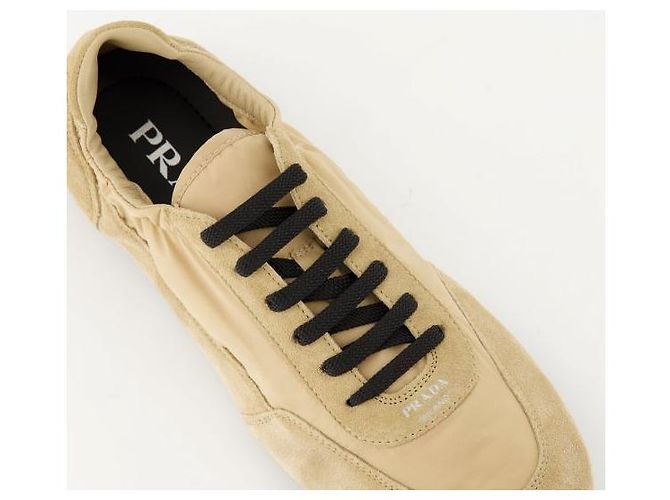 Prada Sneakers pieghevoli in Re-Nylon e camoscio - vista 5