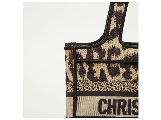 Dior Mini Book Tote Bestickte Leopardentasche - Ansicht 3