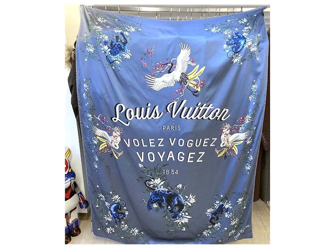 Louis Vuitton Coperta in seta leopardata Navy - vista 3