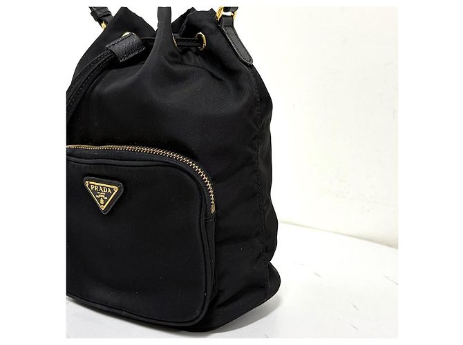 Prada Borsa bucket in nylon con logo triangolare e coulisse Nero - vista 11