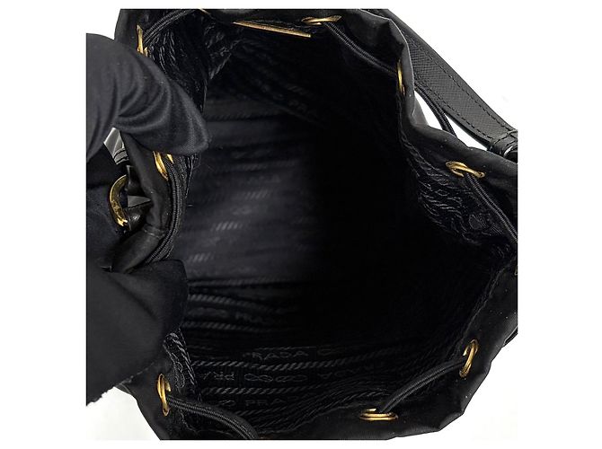 Prada Borsa bucket in nylon con logo triangolare e coulisse Nero - vista 14