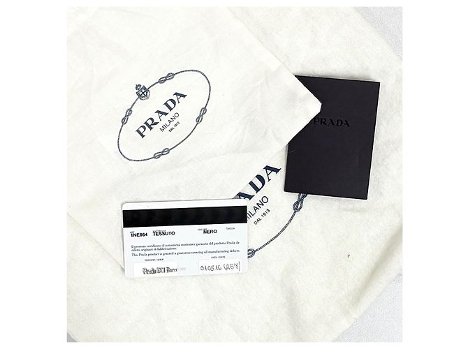 Prada Borsa bucket in nylon con logo triangolare e coulisse Nero - vista 9
