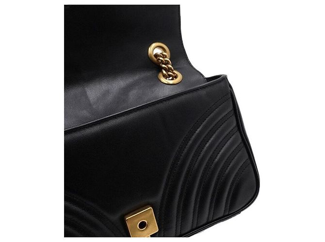 Gucci Borsa a tracolla matelassé chevron nera con catena dorata - vista 8