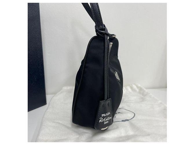 Prada Borsa a tracolla Hobo Re-Edition in nylon - vista 4