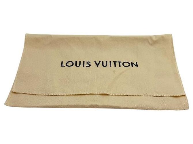 Louis Vuitton Monogram Empreinte Pochette Saint Germain - vista 9