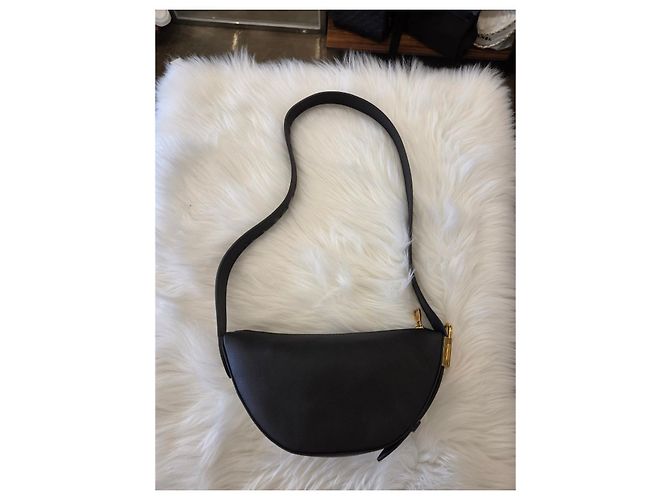 Louis Vuitton Lowkey Borsello nero in pelle - vista 7