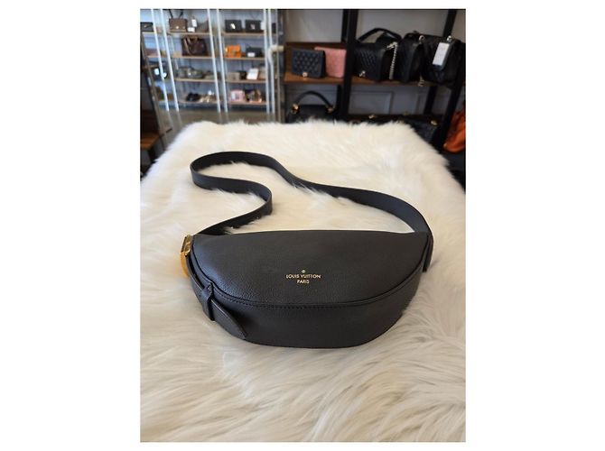 Louis Vuitton Lowkey Borsello nero in pelle - vista 8