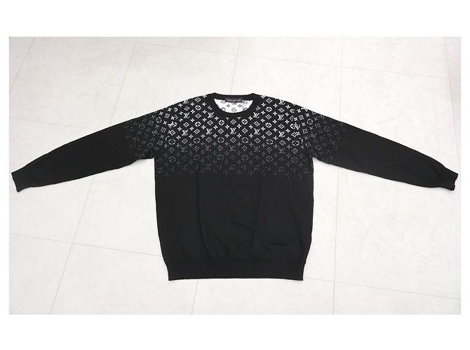 Louis Vuitton Monogram Gradient Cotton Crewneck - view 2