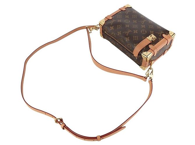 Louis Vuitton Bolsa de Ombro Side Trunk MM Monogram - vista 4