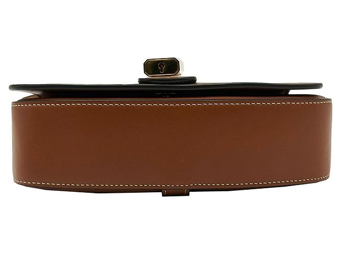 Céline Borsa a pochette e a tracolla in vitello marrone con tracolla tan - vista 7